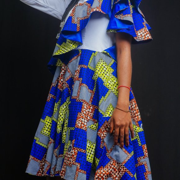 Knee length dress white African blue print ngounbang - Picture 7 of 7